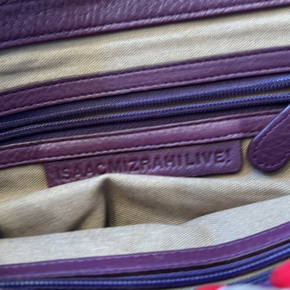 Isaac mizrahi live leather shoulder bag with gold chain - Picture 2 of 4